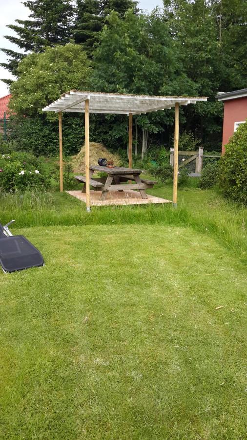 Sommerhaus Esens Exterior photo